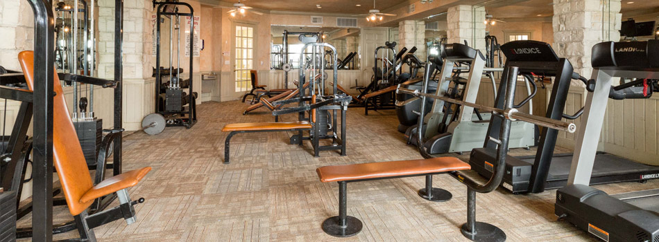 Fully Equipped Fitness Center in Dallas, TX