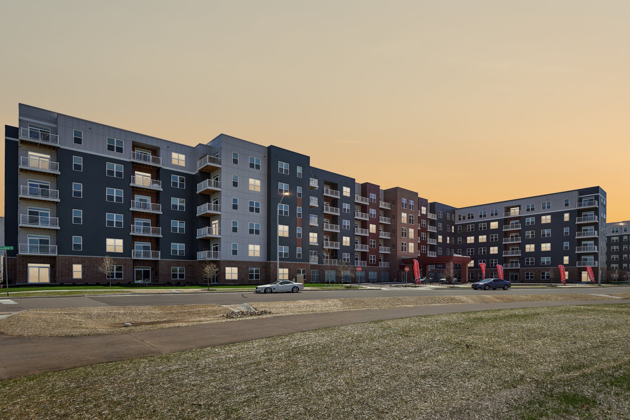 The Victoria at Huxley Yards in Madison, WI Exterior Photo