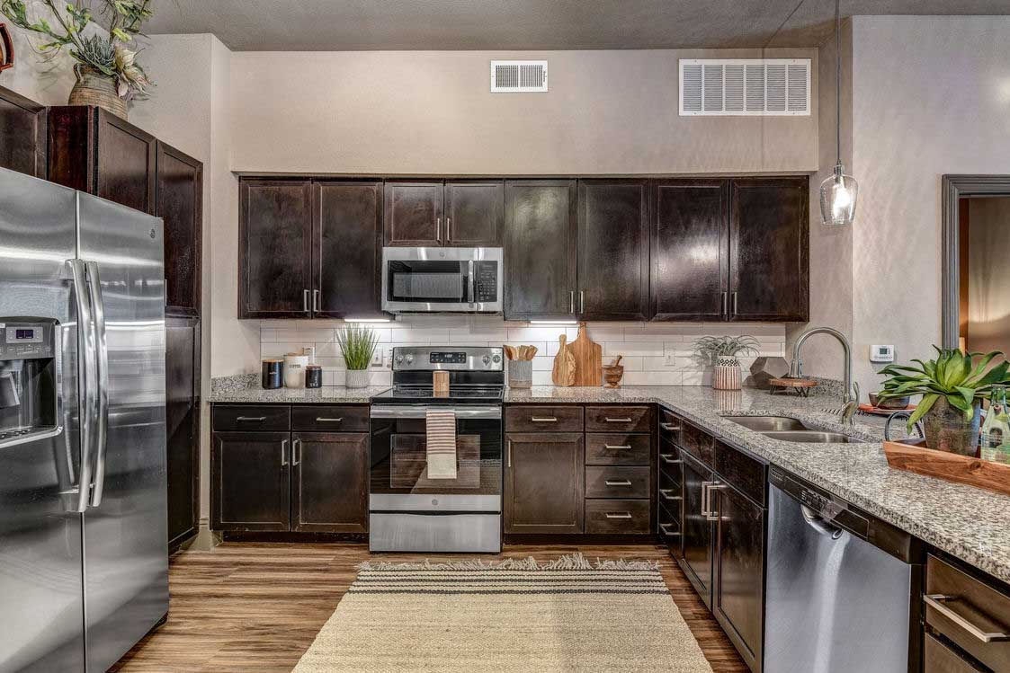 State-of-the-Art Kitchen Design at The Reatta Ranch Apartment Homes in Justin, TX