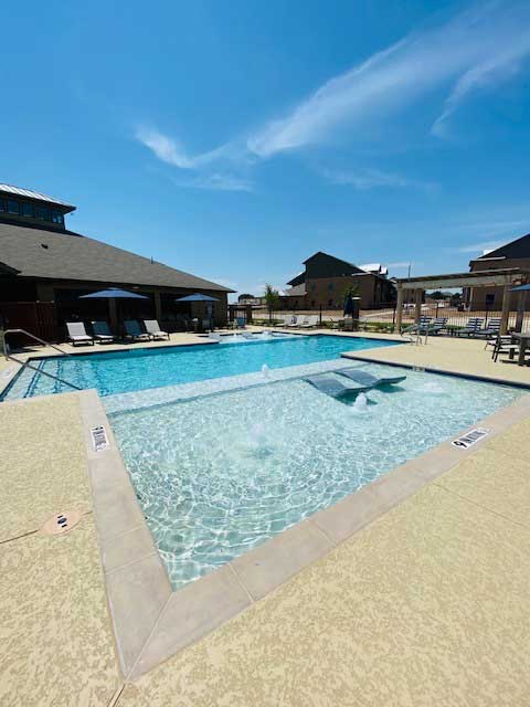 Sparkling Pool at The Reatta Ranch Apartment Homes in Justin, TX