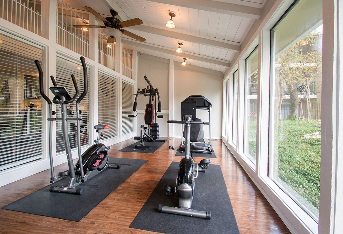 Fitness Center at Villas of Oak Creste Apartments in Northwest San Antonio, TX