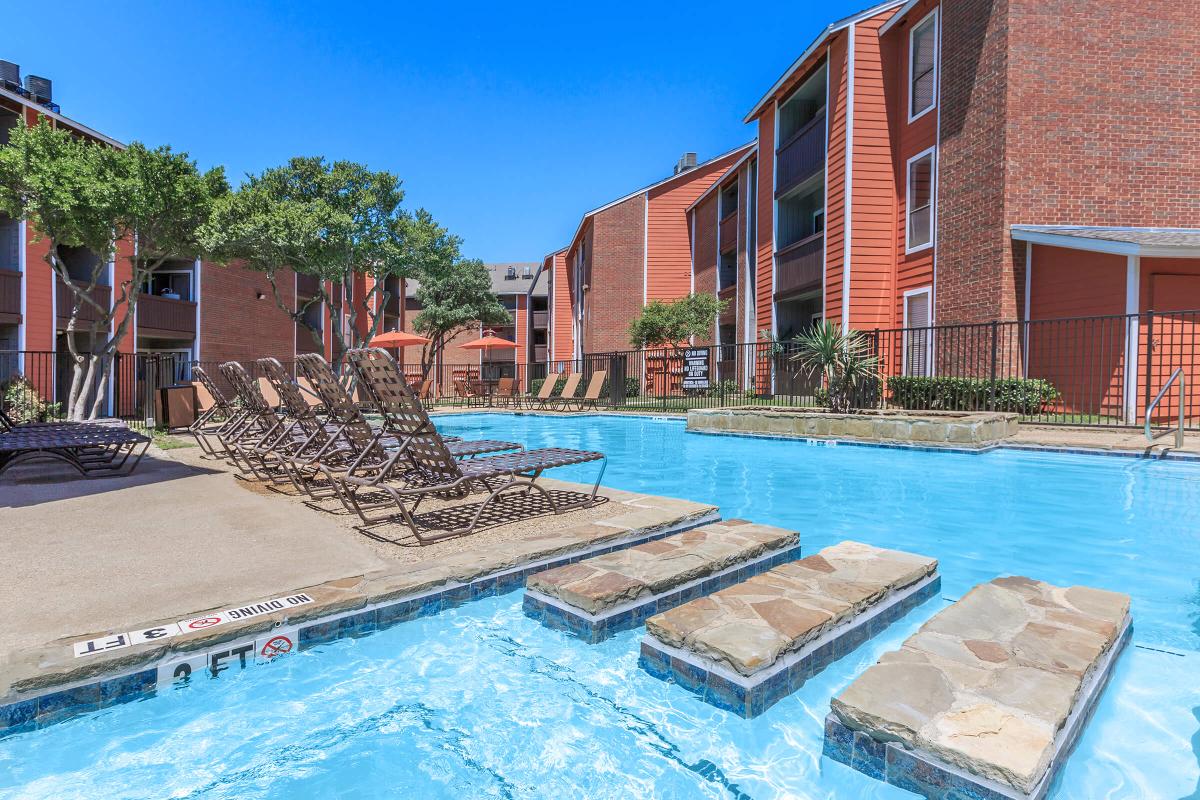 Architectural and Plunge Pools Available at Villa Vista Apartments in Dallas, TX