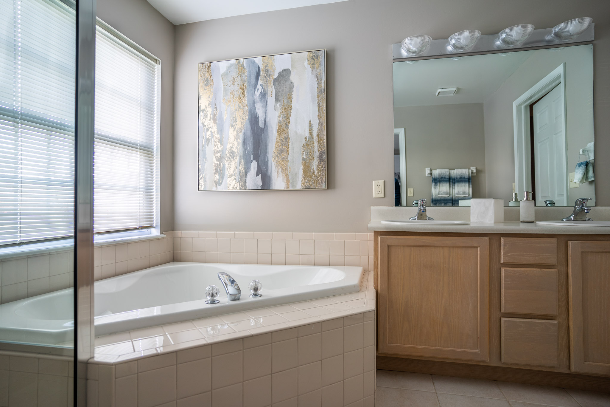 Refined Bathroom at Waterview Townhouse Apartments