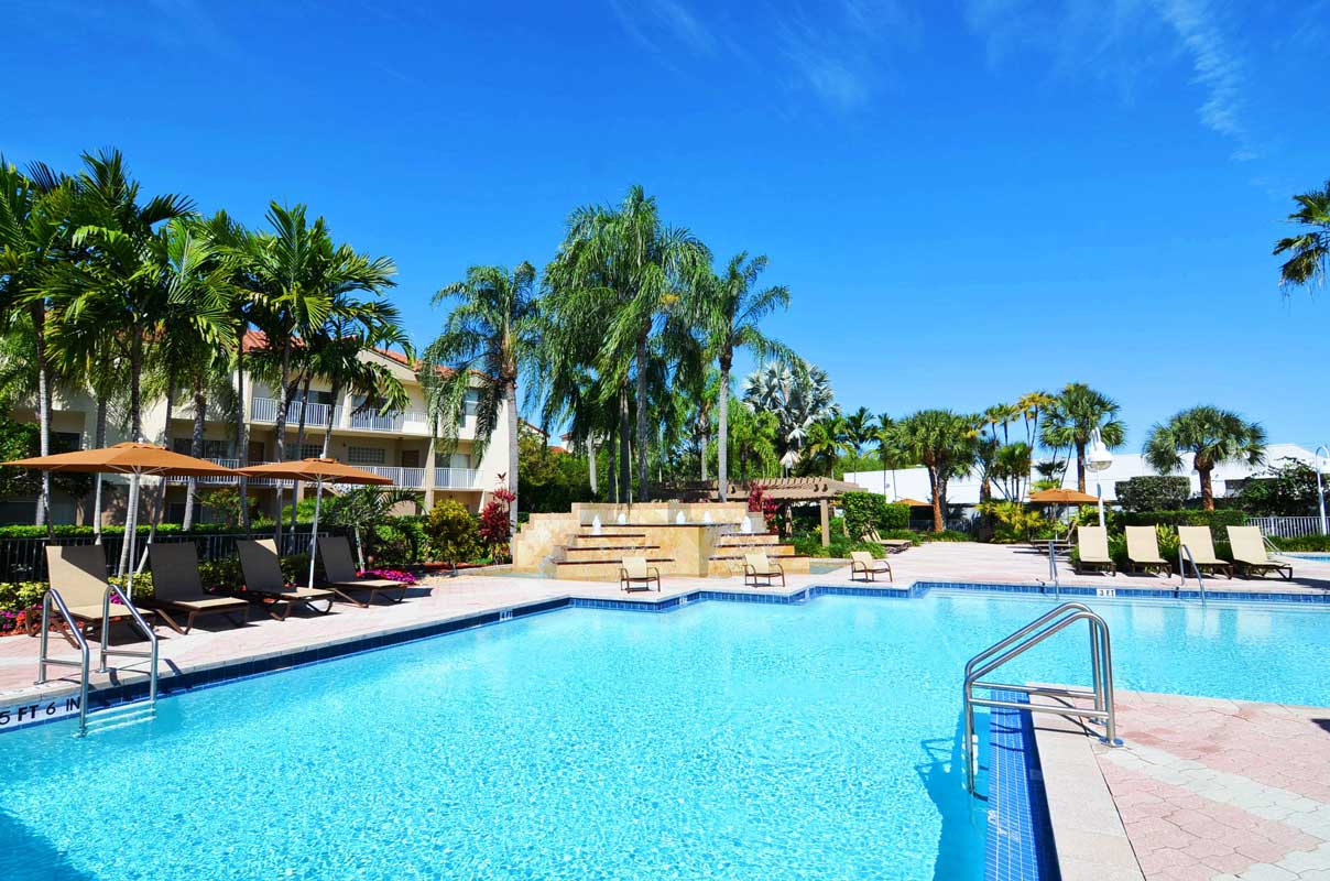 Shimmering Pool at Waterford Point Apartments in Miami, Florida