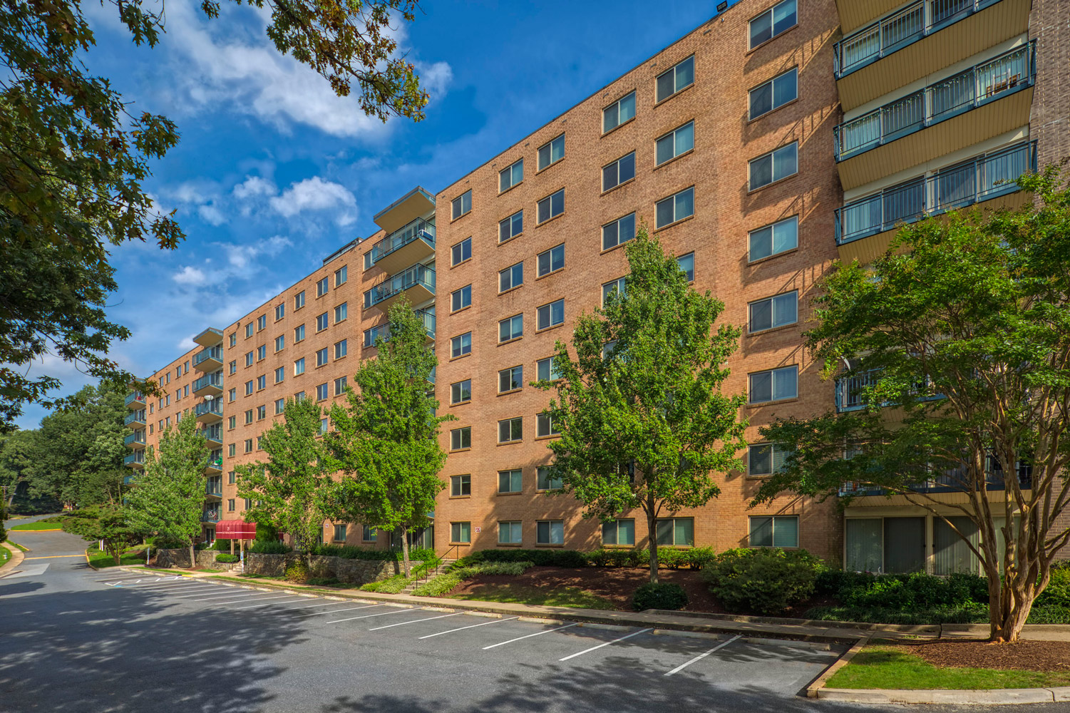 Studio, 1 and 2-bedroom apartments at Wayne Manchester Towers Apartments in Silver Spring, MD