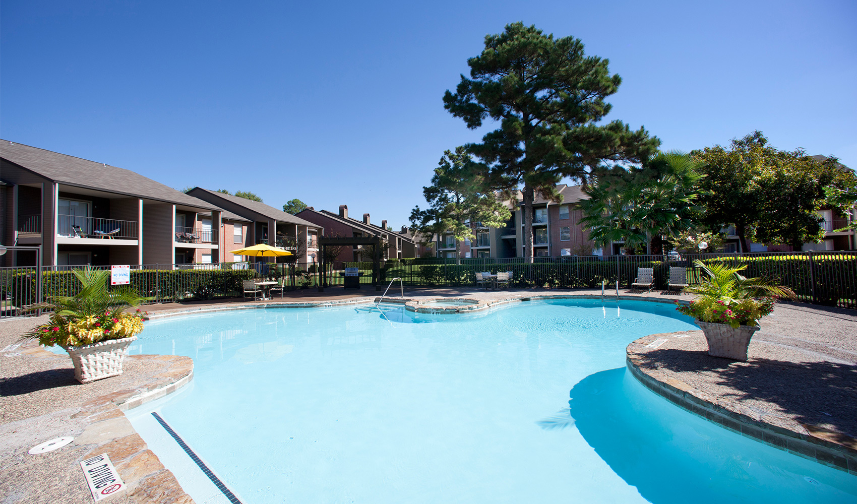 Apartments in Houston, TX Westmount at Copper Mill in Houston, TX
