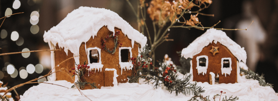 Here Are 4 Gingerbread House Ideas That Will Take Your Christmas Craft to the Next Level Cover Photo