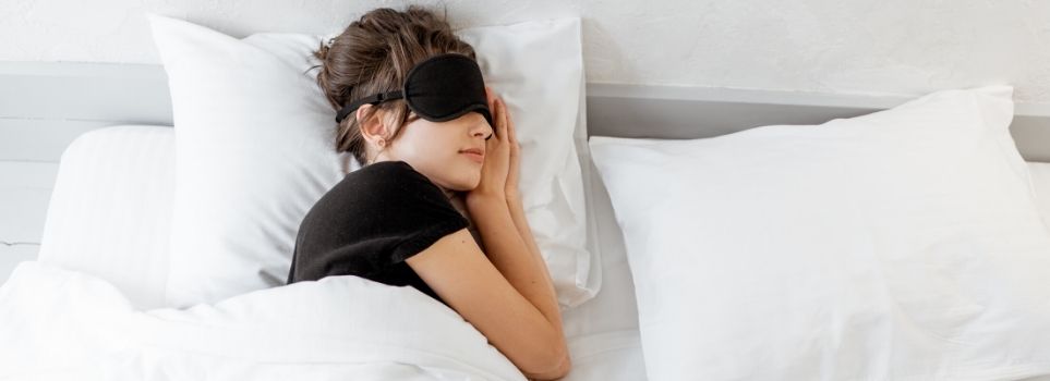 These 5 Natural Sleep Aids Can Really Help You Get Some Much Needed Rest  Cover Photo