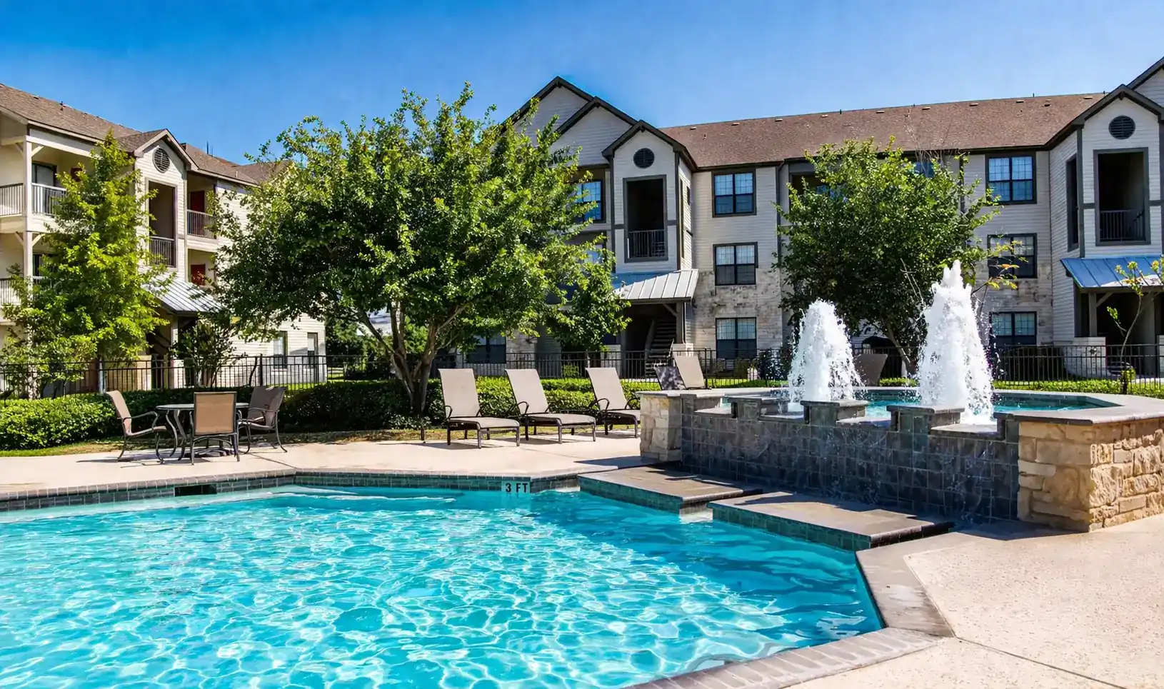 Resort-style Swimming Pool in San Antonio, Texas