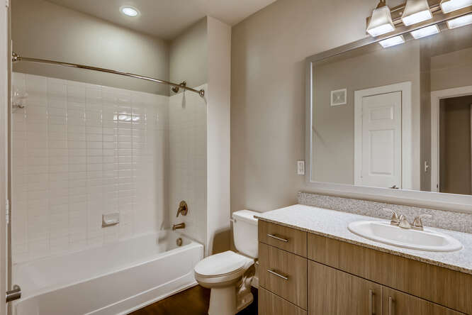 Full Bathrooms at Woodcreek Apartments In Wimberley, TX.